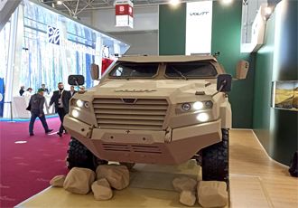 Минский завод колесных тягачей принял участие в Международном форуме АРМИЯ-2020